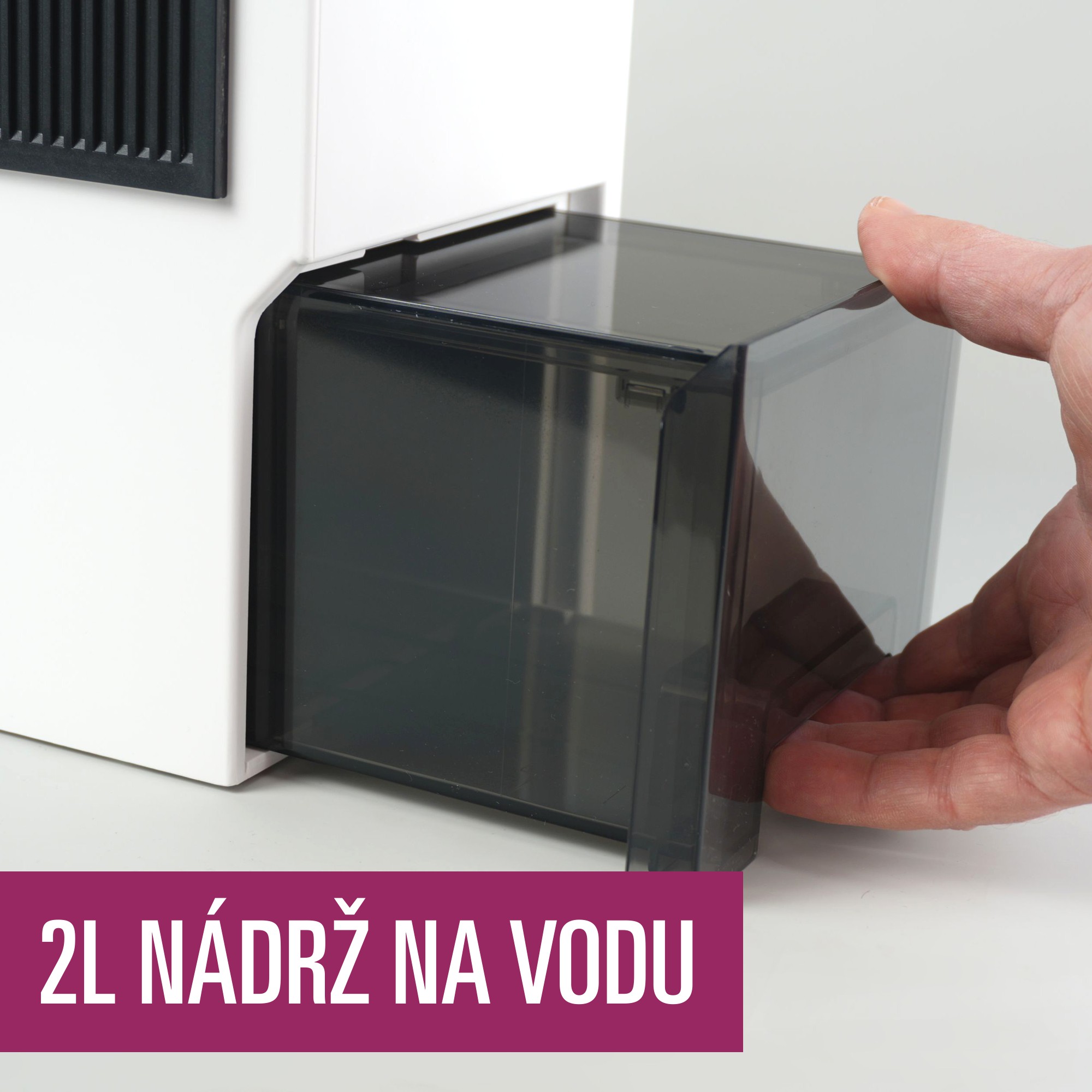 Vysoušeč vlhkosti má dvoulitrovou nádobu